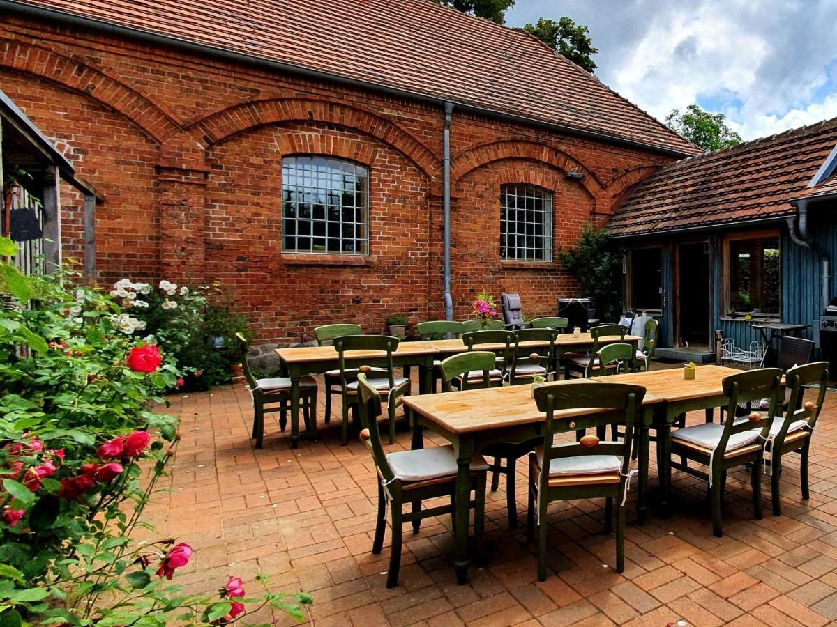 Schmiede1860 Bed and Breakfast Gross Dratow Buitenkant foto